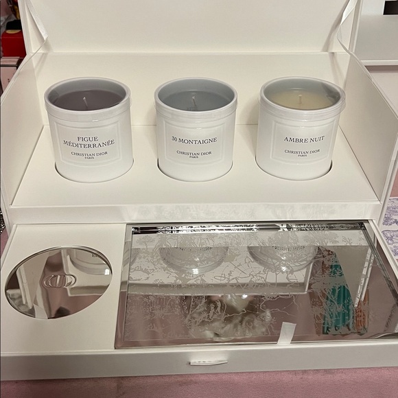 Host Pick💖 Dior Candle Set with Mirror Tray and Lid Each Candle is 8.8 oz - Picture 4 of 10
